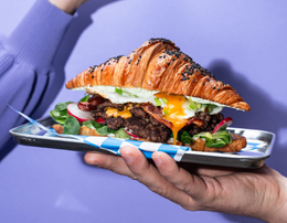 CROISSANT BECON EGG